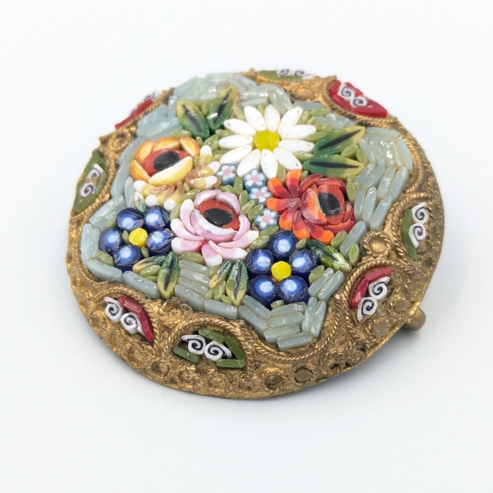 Late vintage / antique Italy glass micro mosaic floral round brooch pin